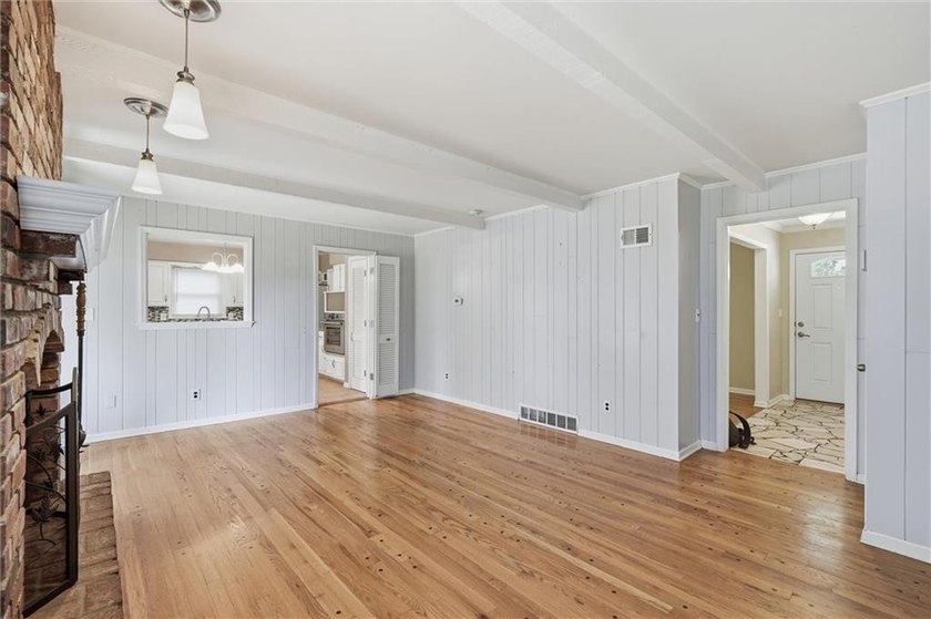 Now is your chance to own the prettiest yard in Red Bridge! - photo 12