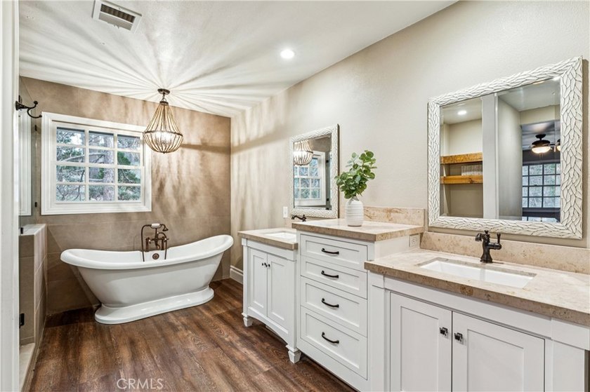 Big! Bold! Beautiful! The ideal Family Lodge...Situated at the - photo 16