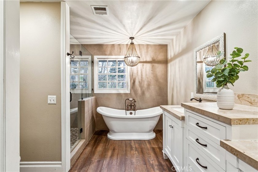 Big! Bold! Beautiful! The ideal Family Lodge...Situated at the - photo 17