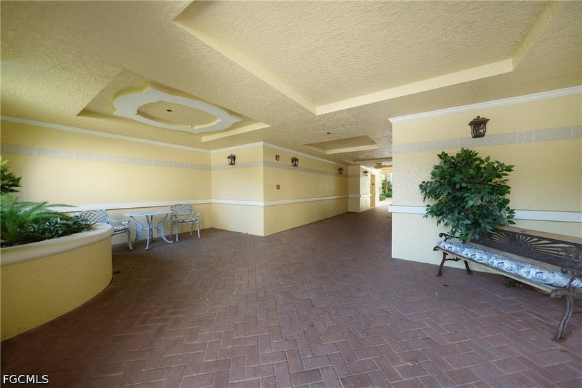 Welcome to the highly sought after gated community of Fountain - photo 5