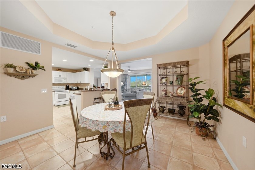 Welcome to the highly sought after gated community of Fountain - photo 8