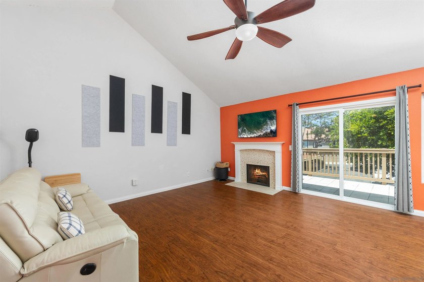 Welcome to this beautifully appointed top-floor residence in the - photo 4