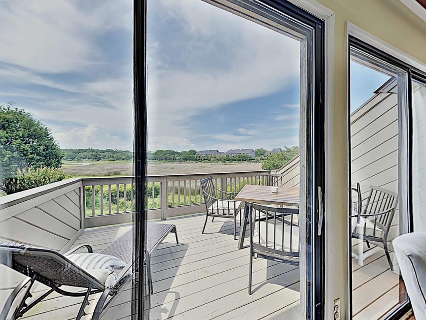 Heron Marsh Villa is a 3 bedroom, end unit villa at Litchfield - photo 3
