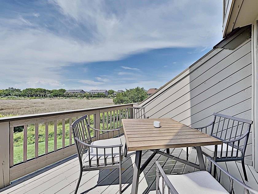 Heron Marsh Villa is a 3 bedroom, end unit villa at Litchfield - photo 4