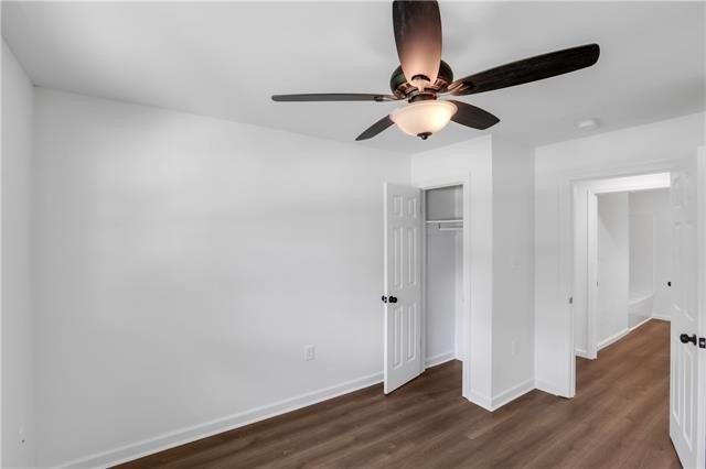 MUST SEE!!! This quaint, 3 bedroom 2 bath, completely renovated - photo 16