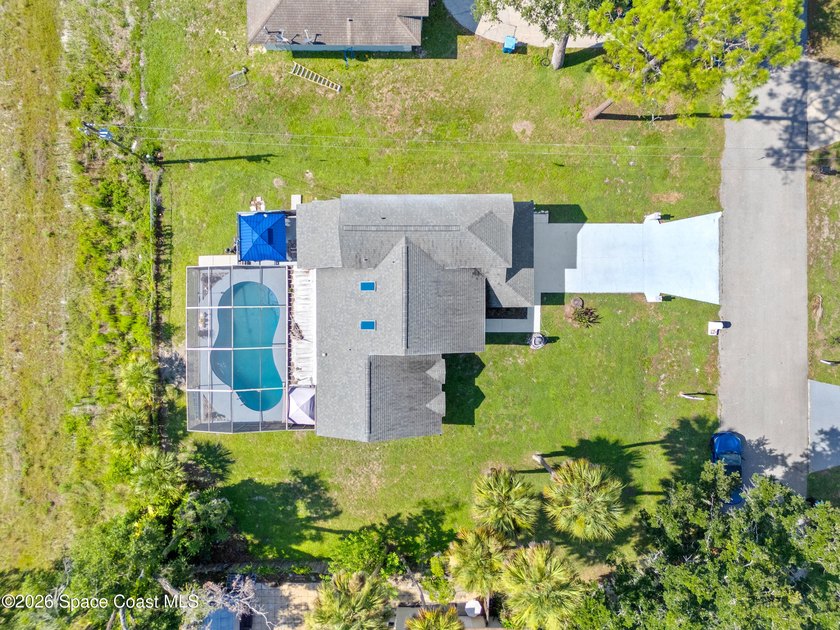 Welcome to this beautiful Southeast Palm Bay pool home! This - photo 33