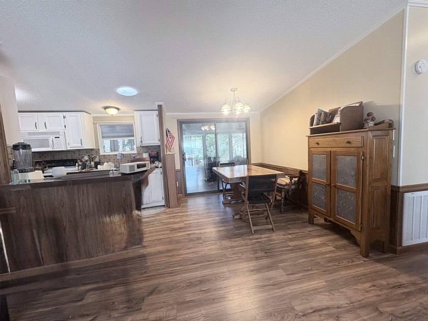 Welcome to Ocean Pines, a highly sought-after 55+ community in - photo 3