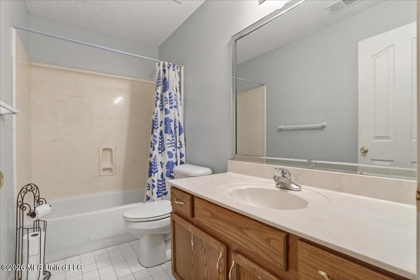 Lewisburg Schools!! Welcome to this charming 3-bedroom - photo 24