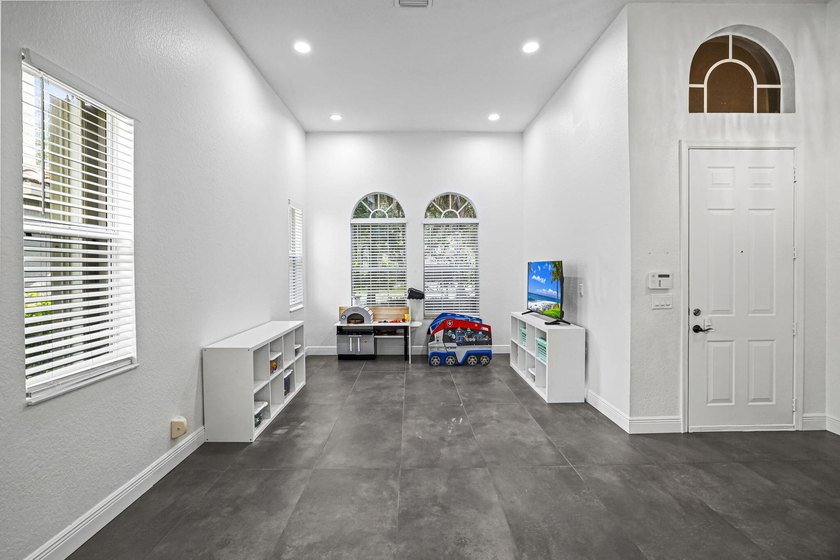 Rarely available and beautifully updated, this exceptional - photo 22