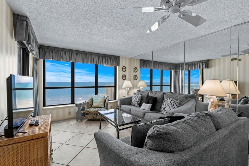 Windemere is an oceanfront building in the Ocean Drive section - photo 5