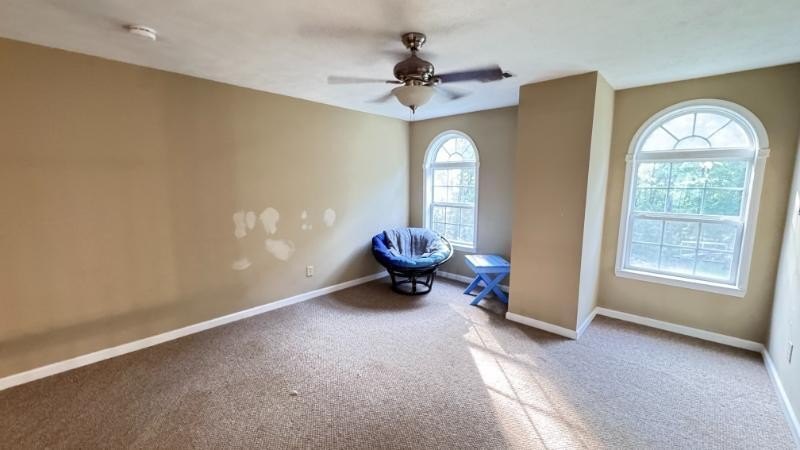 Country living at its finest with all the amenities you could - photo 32