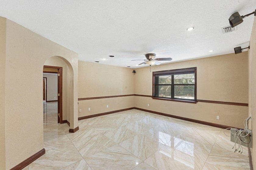 Exceptional 6-bedroom, 5-bath estate in the highly desirable - photo 8