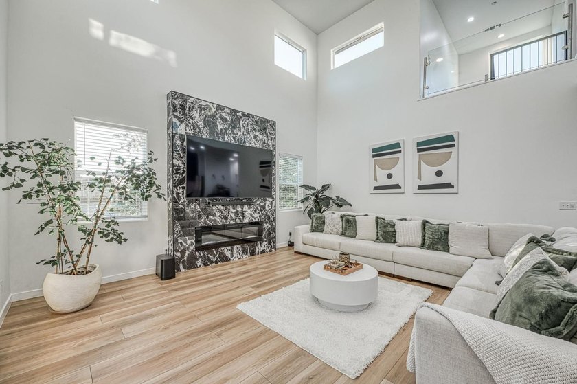 Welcome to one of Brighton Crest's most exceptional residences - photo 21