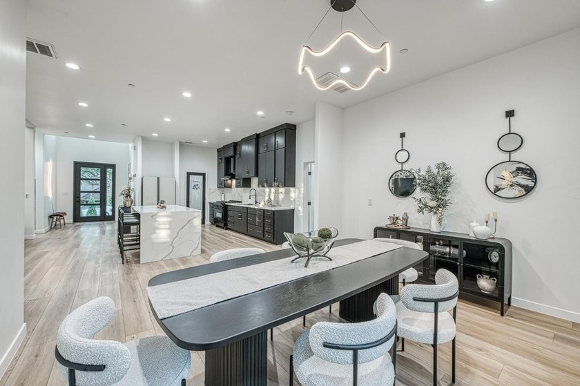 Welcome to one of Brighton Crest's most exceptional residences - photo 31