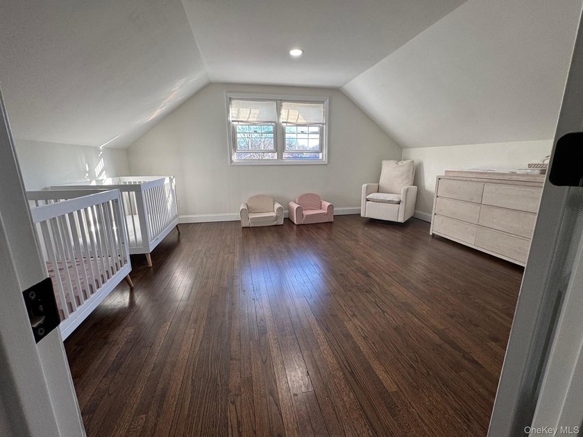 Newly renovated two story expanded ranch in desirable Oakdale - photo 13