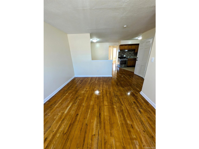 Beautiful 2 family brick attached walk in apartment is Vacant on - photo 2