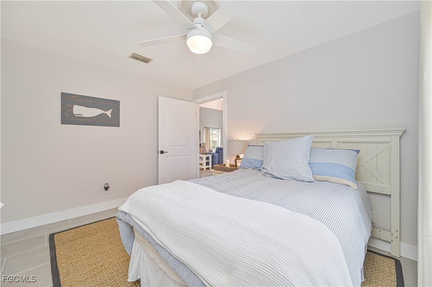 Welcome to this beautifully updated 2-bedroom plus loft home in - photo 8