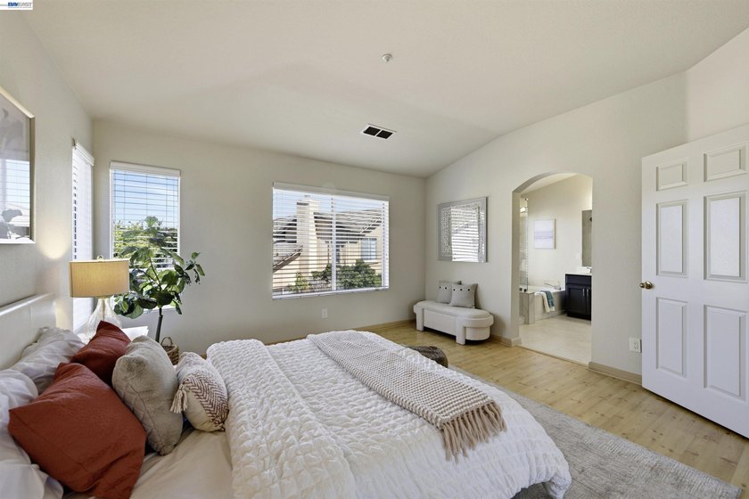 Located in an established Union City neighborhood, this - photo 31
