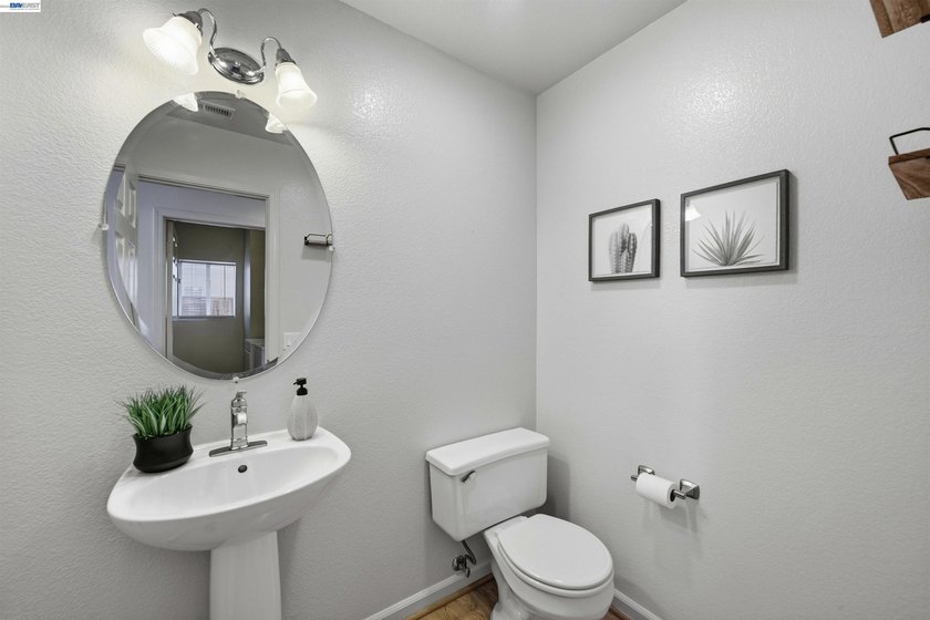 Located in an established Union City neighborhood, this - photo 37