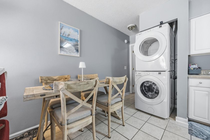 Welcome to 416 Cambridge Circle, Unit H5, a beautifully - photo 9