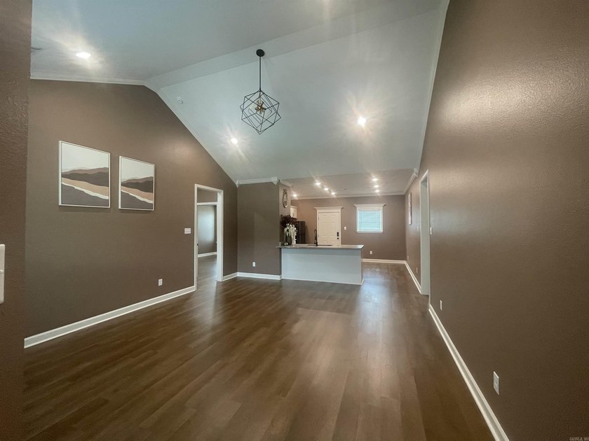 Stunning new construction in Springtree Village Phase 5 offering - photo 2