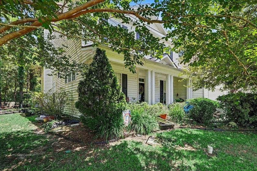 Spacious 5-bedroom, 3.5-bath home with a two-car garage in the - photo 3