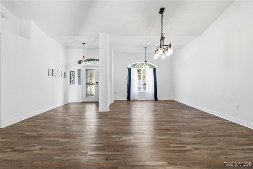 Welcome to this spacious 4-bedroom, 3 full bathroom home located - photo 11