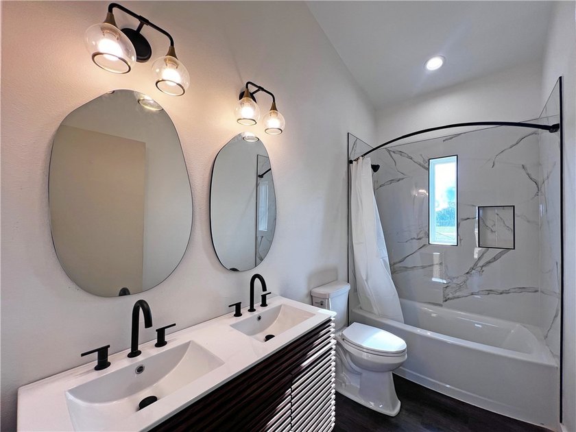 Discover modern design and effortless living in this stylish - photo 12