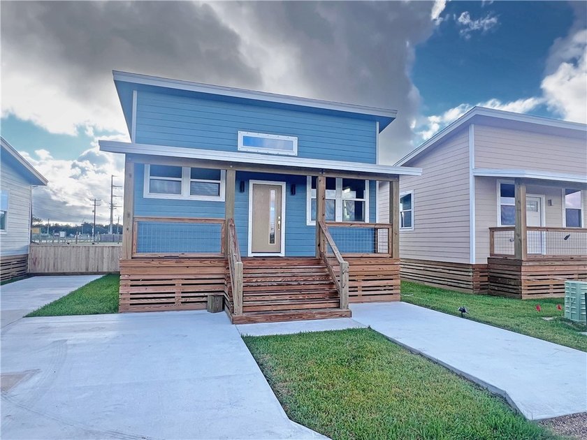 Discover modern design and effortless living in this stylish - photo 20
