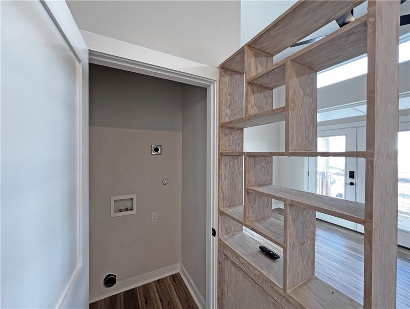 Welcome home to this beautifully designed newer construction - photo 21