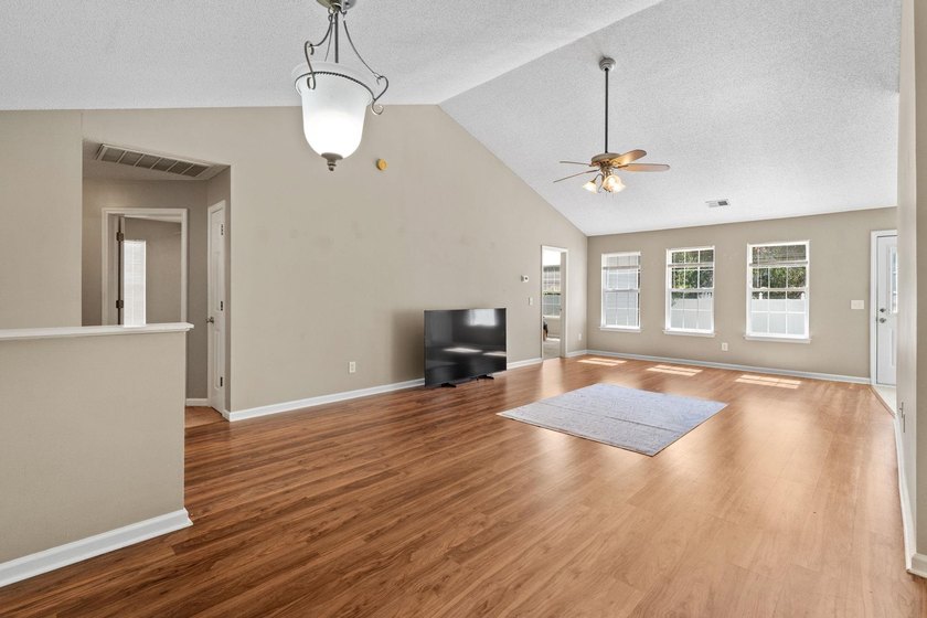 Welcome to this move-in ready 3-bedroom, 2-bath home in the - photo 5
