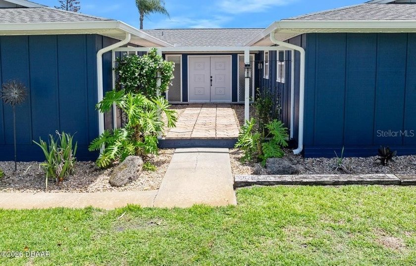 ORMOND BEACH POOL HOME... located in the heart of one of Ormond - photo 8