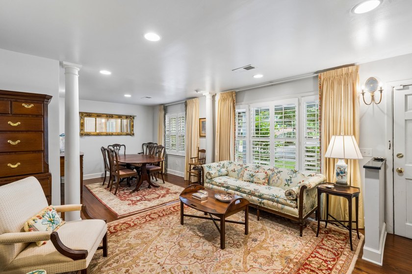 Welcome to 114 Live Oak Drive, a charming three-bedroom - photo 7