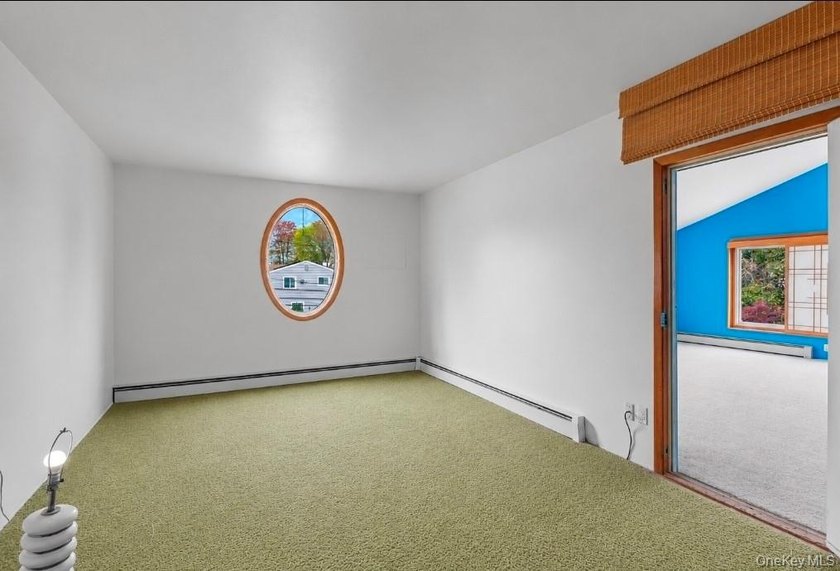 Welcome to 99 Wexford Dr, an expansive 3000 sq ft Colonial home - photo 14