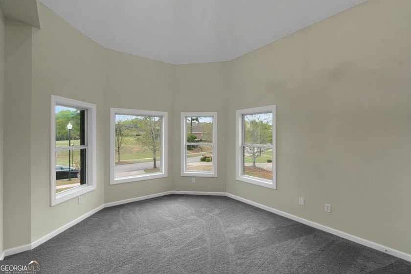 Spectacular Golf Course Living - Fully Remodeled Luxury! Welcome - photo 16