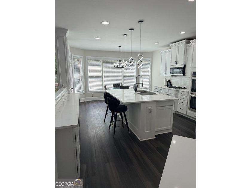 Spectacular Golf Course Living - Fully Remodeled Luxury! Welcome - photo 17