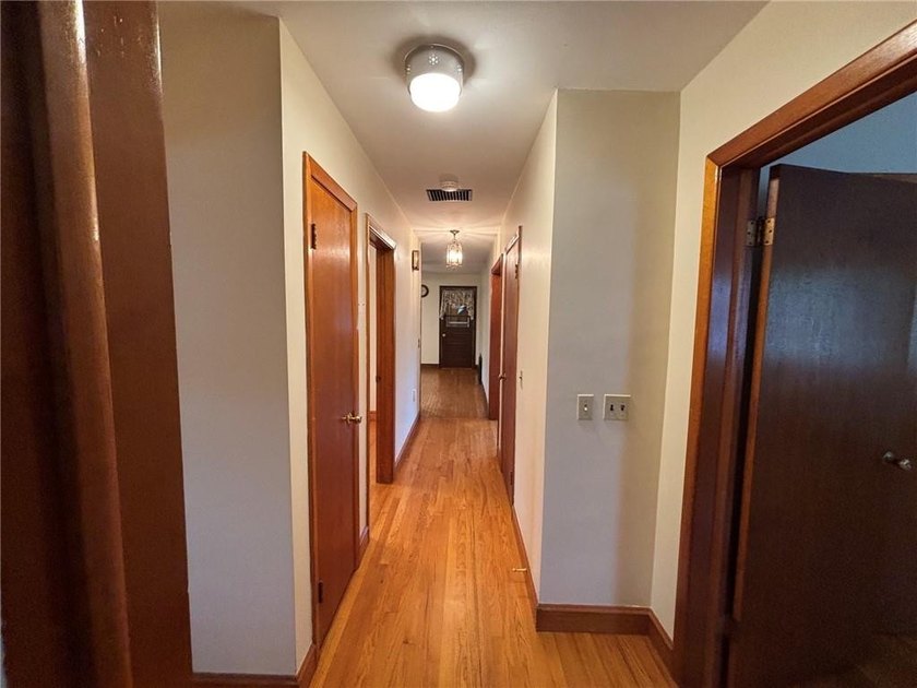 This home is ready for another generation of happy memories and - photo 7