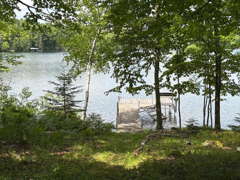 PAPOOSE LAKE GEM. This Turn-Key, fully furnished 3-bedroom, 2 - photo 2