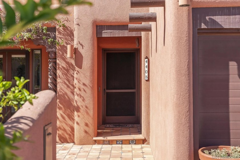 Wake up to sweeping canyon, mountain, and sunrise views from - photo 3