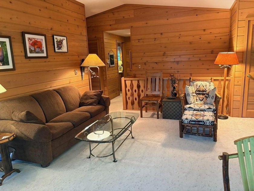 PAPOOSE LAKE GEM. This Turn-Key, fully furnished 3-bedroom, 2 - photo 8