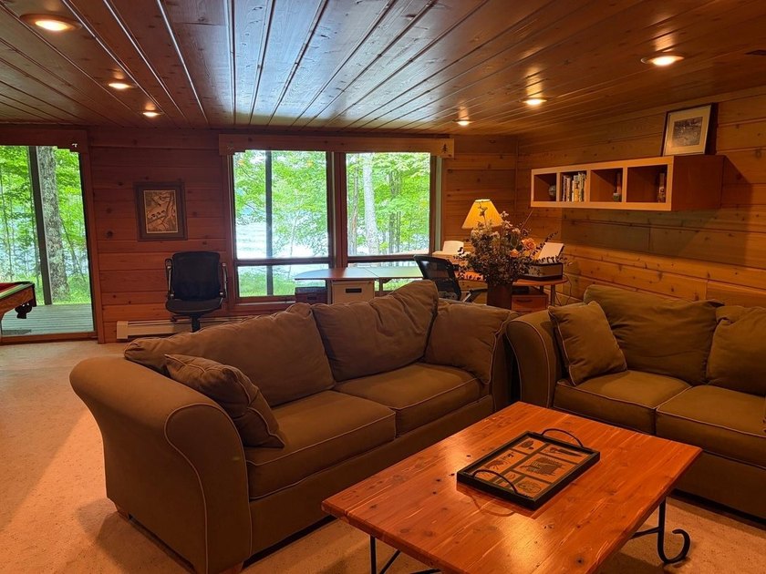 PAPOOSE LAKE GEM. This Turn-Key, fully furnished 3-bedroom, 2 - photo 9