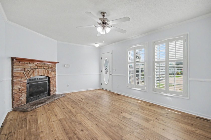 Discover the charm of this extensively renovated, single-level - photo 7