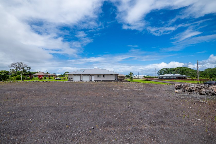 Experience the rare opportunity to own a stunning 1-acre - photo 22