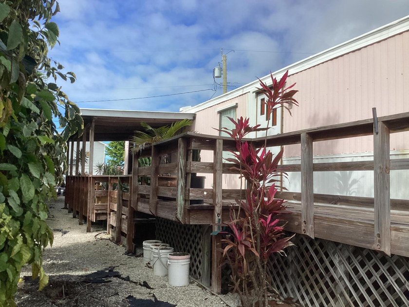 Used as a weekend get away from the mainland, the seller has - photo 3
