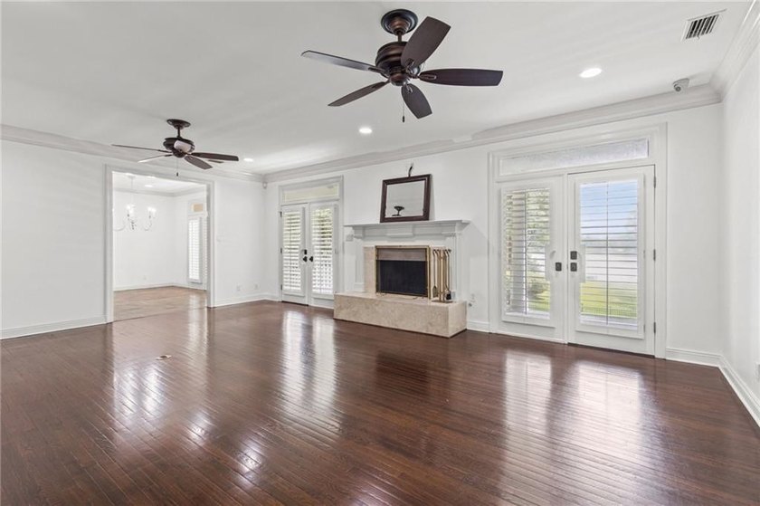 Private gated entrance, 4 sprawling acres, and 108 feet of lake - photo 13