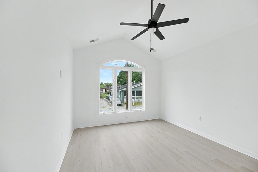 Beautiful new construction home featuring 3 bedrooms and 2.5 - photo 9