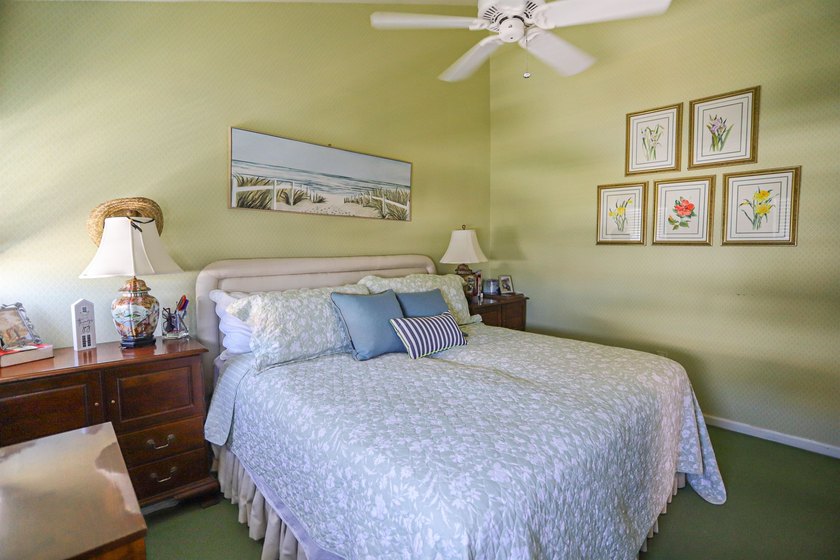 Amazing Location. Just 1.5 blocks to Stone Harbor's beautiful - photo 18