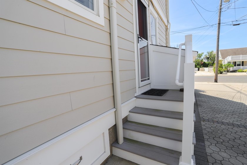 Amazing Location. Just 1.5 blocks to Stone Harbor's beautiful - photo 37