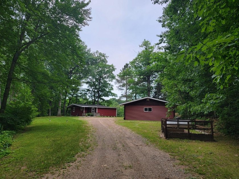 Updated 2-bedroom west-facing home with 264' of frontage on - photo 10