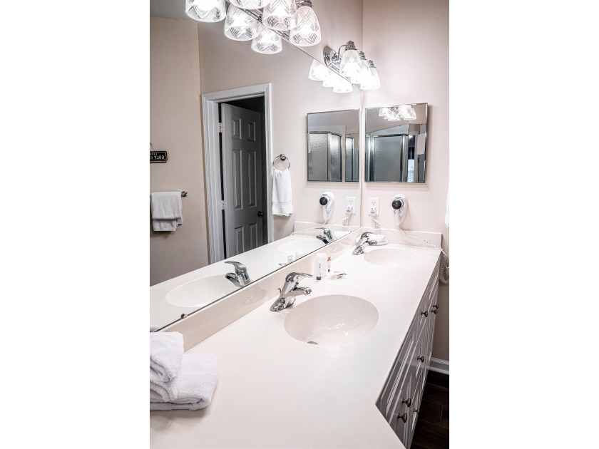 Welcome to your new 2 bed/2 bathroom condo located in the - photo 10